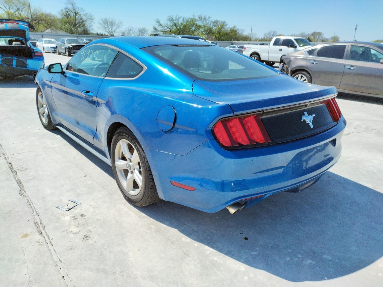 Photo 3 from auction – 2017 FORD MUSTANG with VIN 1FA6P8AMXH5345059