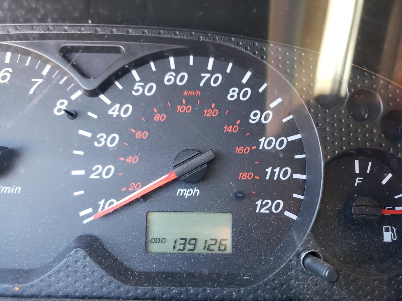 Photo 8 from auction – 2002 MAZDA TRIBUTE DX with VIN 4F2YU07B12KM51170