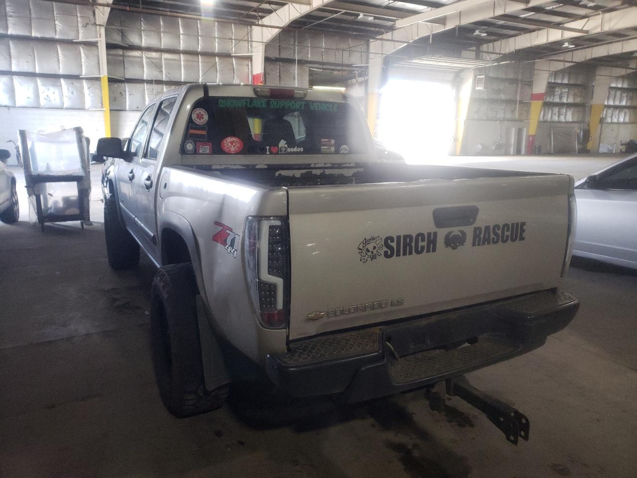 Photo 3 from auction – 2004 CHEVROLET COLORADO with VIN 1GCDT136948197109
