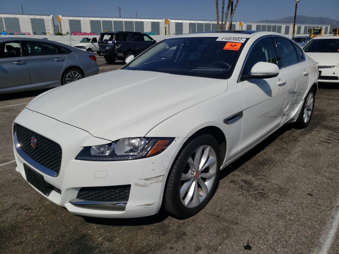 Photo 2 from auction – 2018 JAGUAR XF PREMIUM with VIN SAJBD4FX7JCY71407