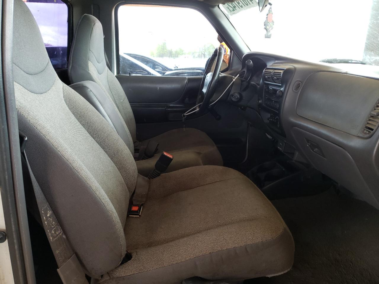 Photo 5 from auction – 2001 FORD RANGER with VIN 1FTYR10U81PB25466