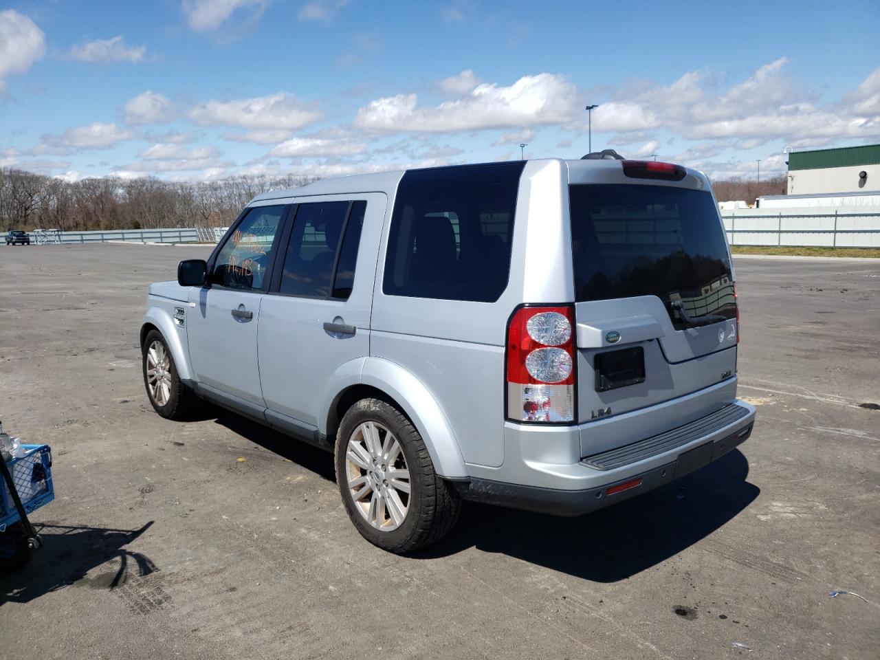 Photo 3 from auction – 2011 LAND ROVER LR4 HSE with VIN SALAG2D46BA553024