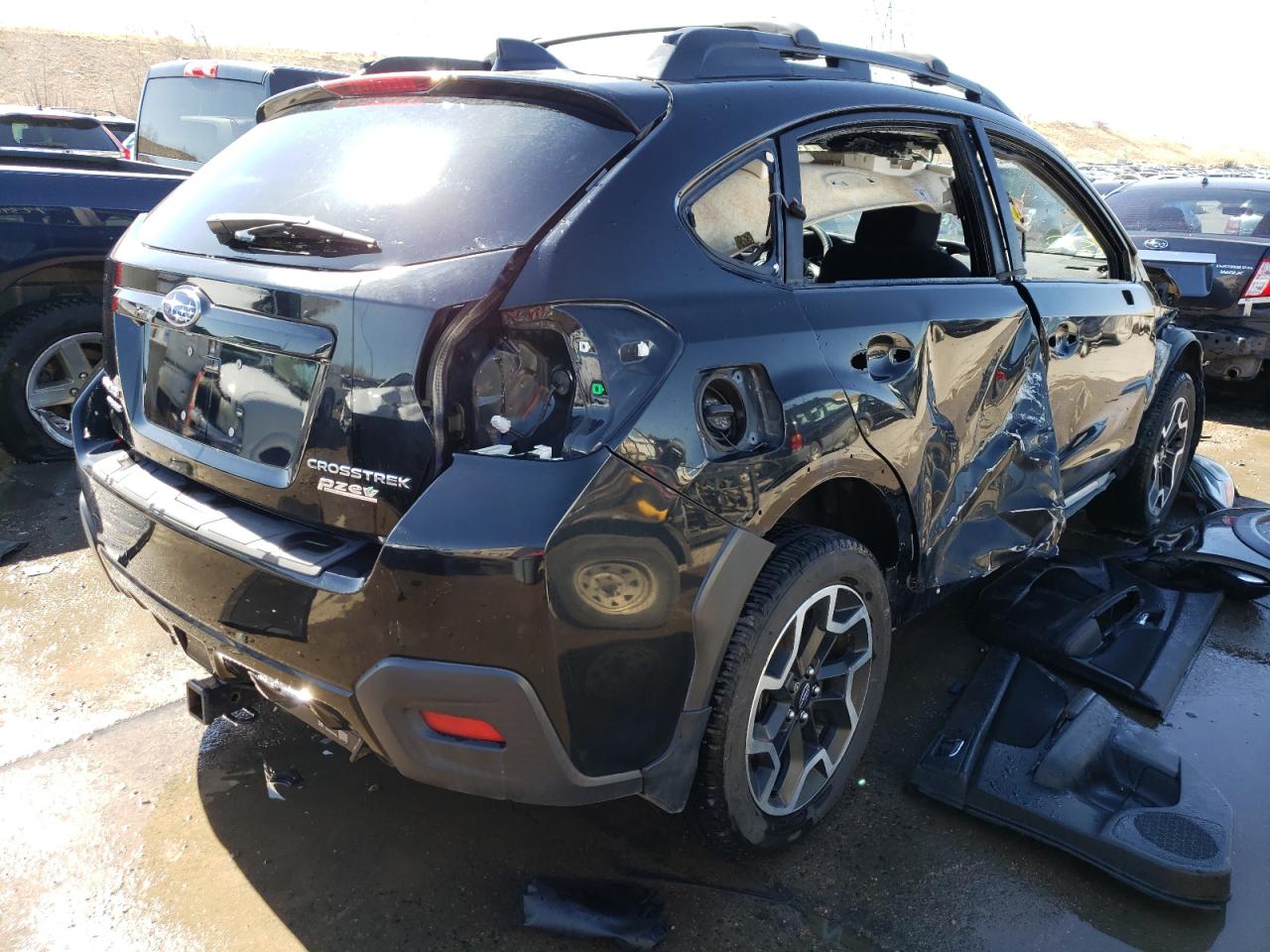 Photo 4 from auction – 2016 SUBARU CROSSTREK with VIN JF2GPADCXG8292676