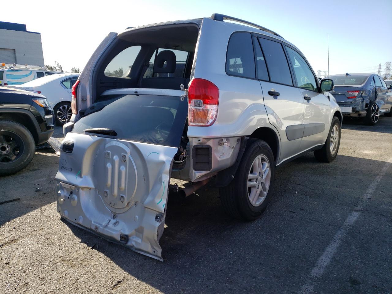 Photo 4 from auction – 2001 TOYOTA RAV4 with VIN JTEGH20V510020823
