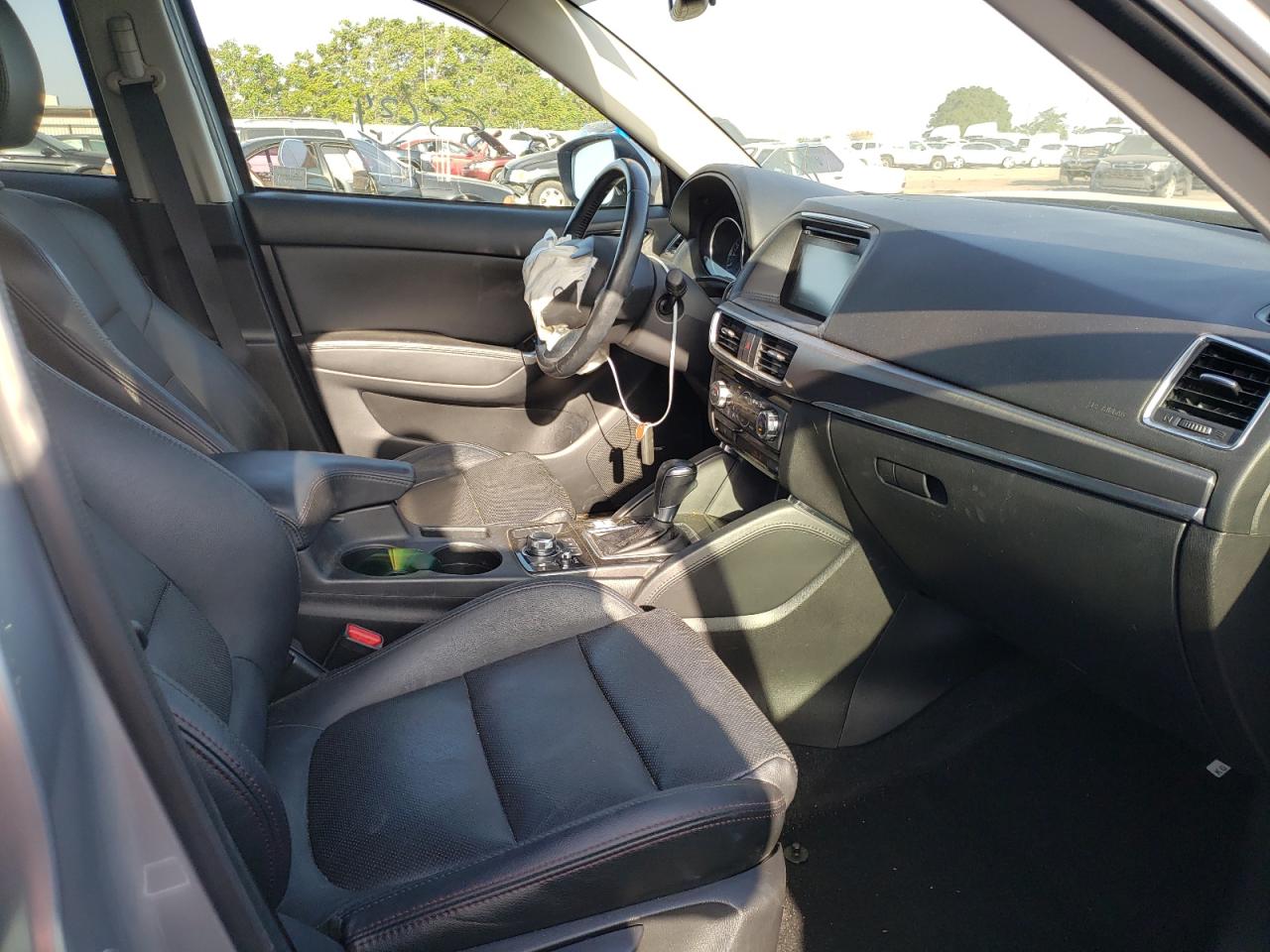 Photo 5 from auction – 2016 MAZDA CX-5 GT with VIN JM3KE2DY6G0640026