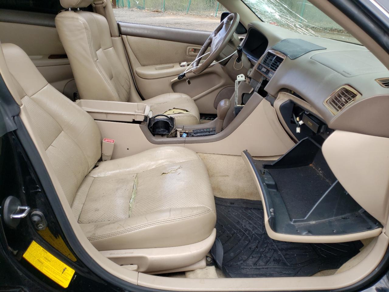 Photo 5 from auction – 1999 LEXUS ES 300 with VIN JT8BF28G4X0191600