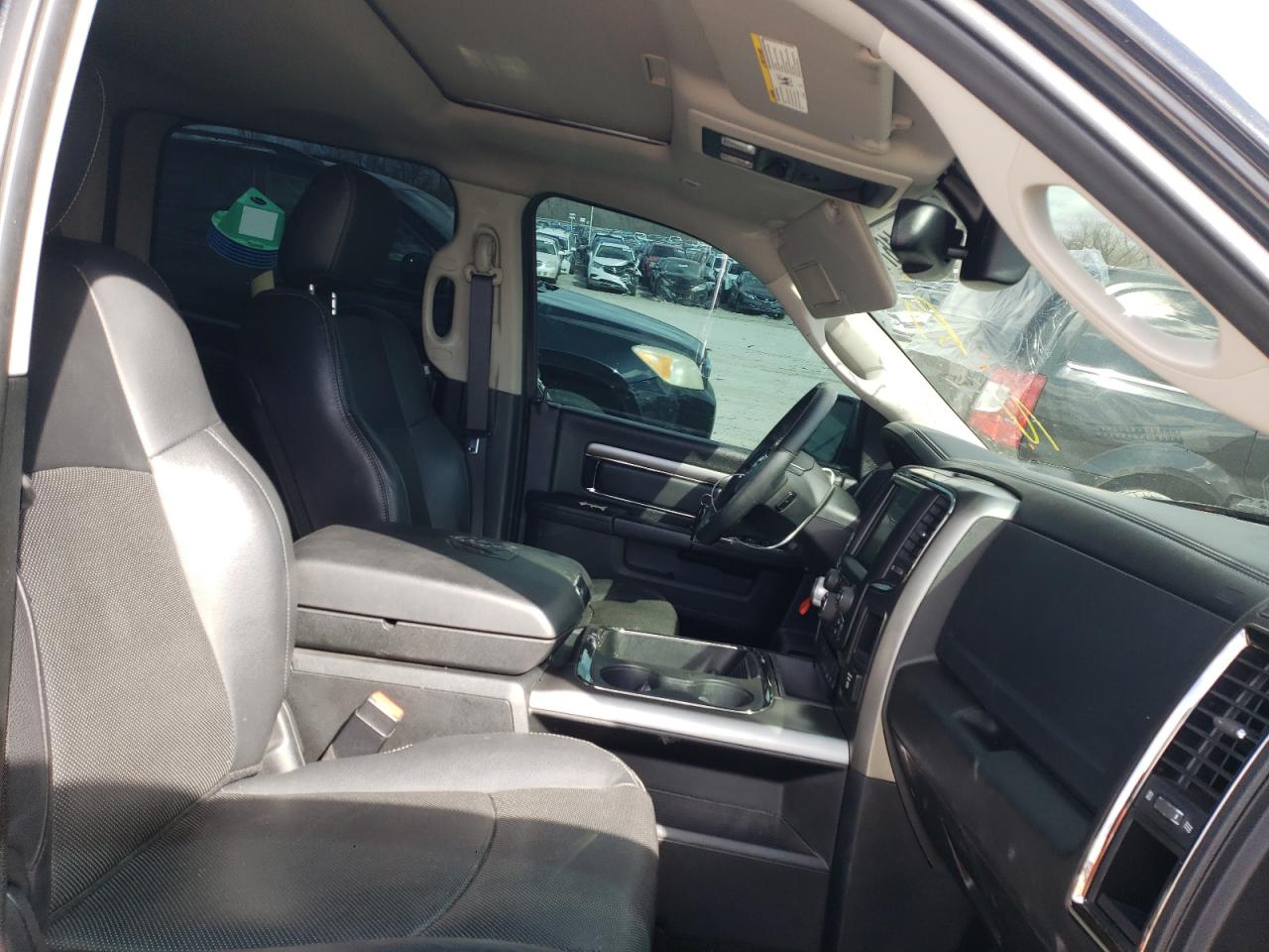 Photo 5 from auction – 2017 RAM 1500 SPORT with VIN 1C6RR7MT6HS686501