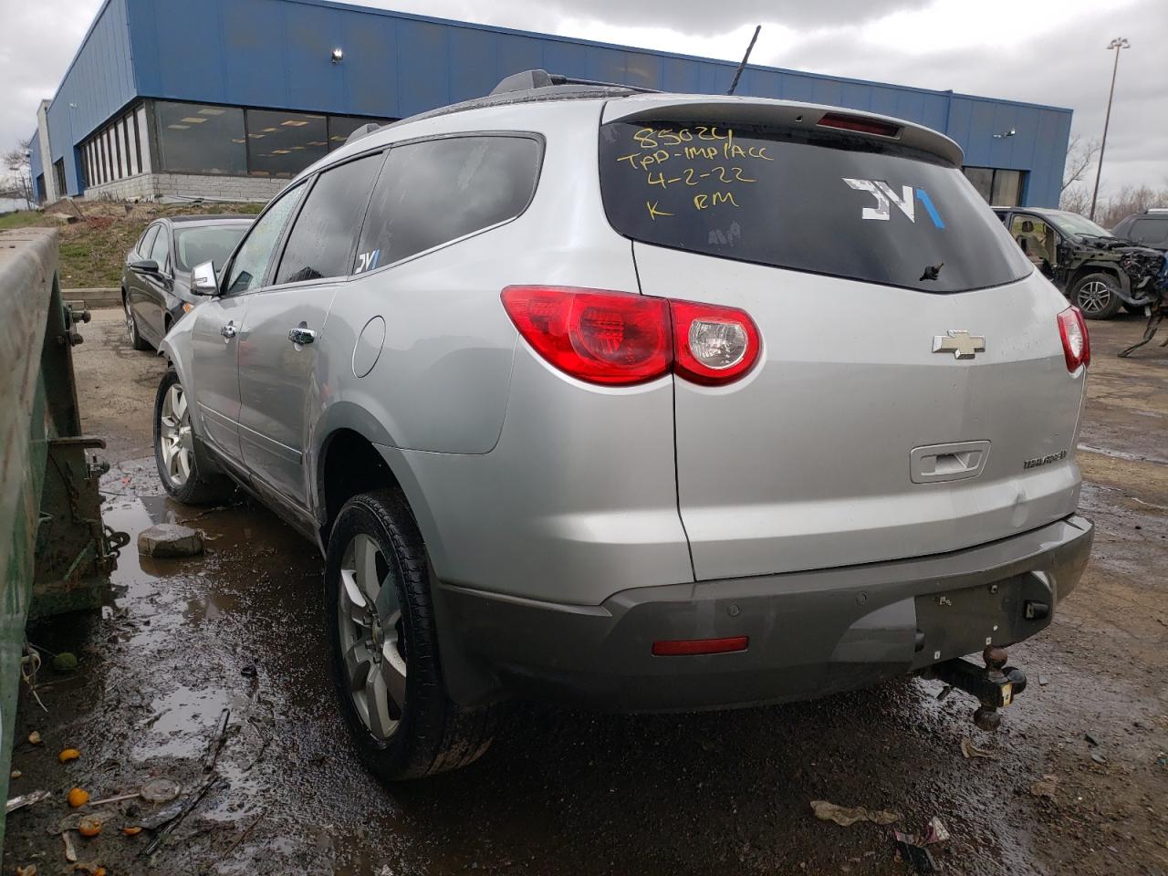 Photo 3 from auction – 2012 CHEVROLET TRAVERSE L with VIN 1GNKRGED5CJ293547