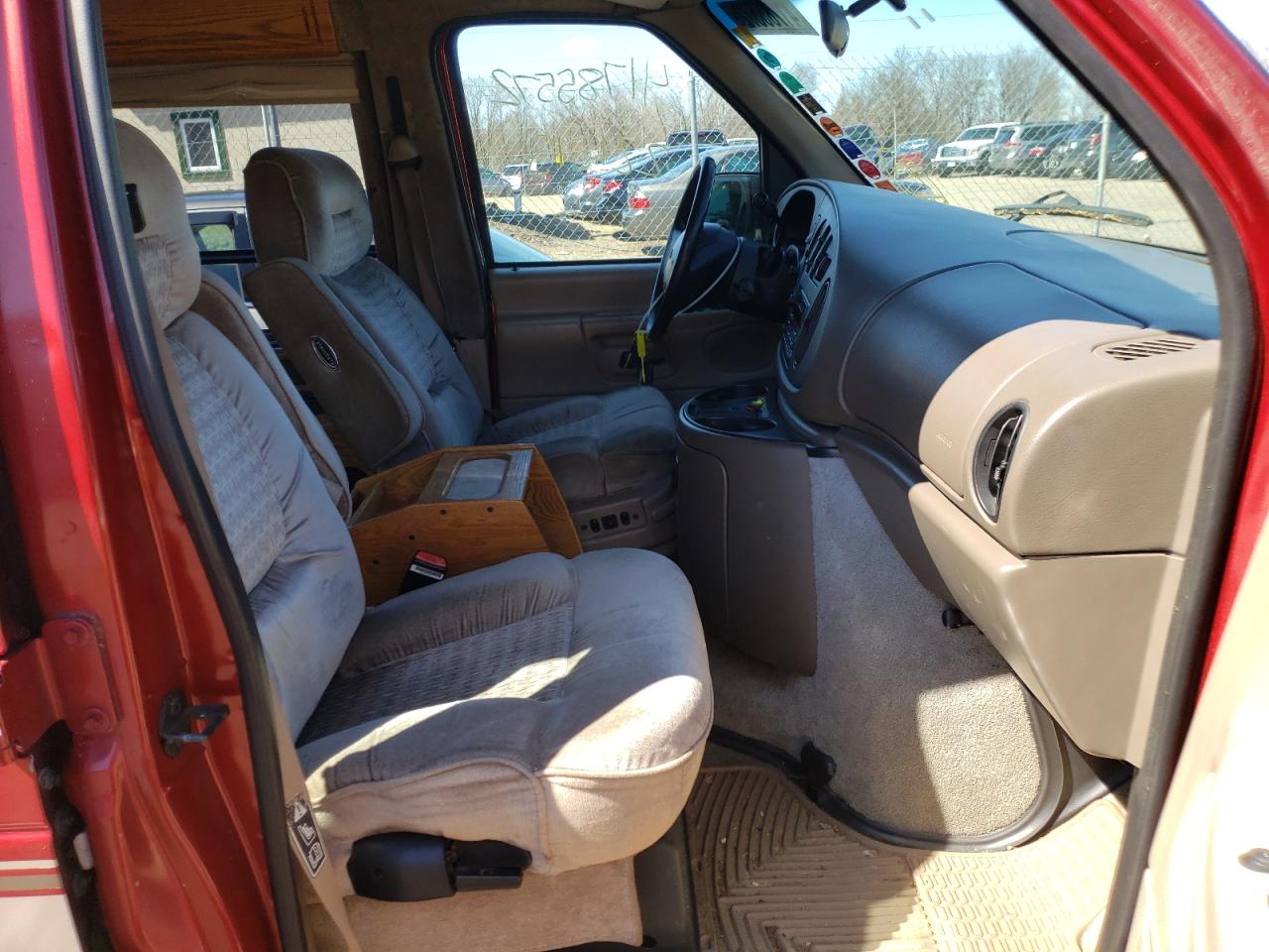 Photo 5 from auction – 1999 FORD E150 with VIN 1FDRE14W2XHB78108