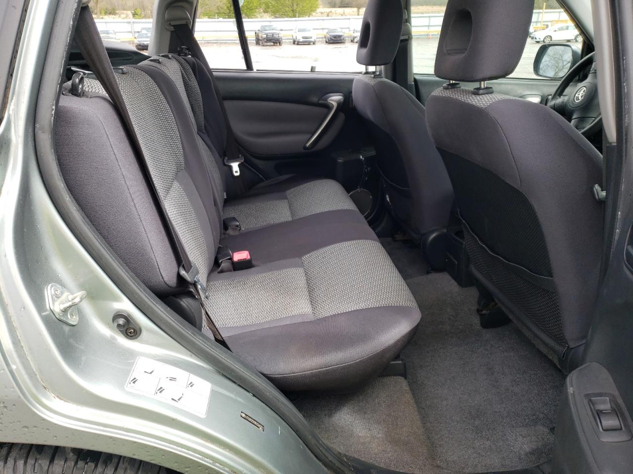 Photo 6 from auction – 2005 TOYOTA RAV4 with VIN JTEGD20V350065311