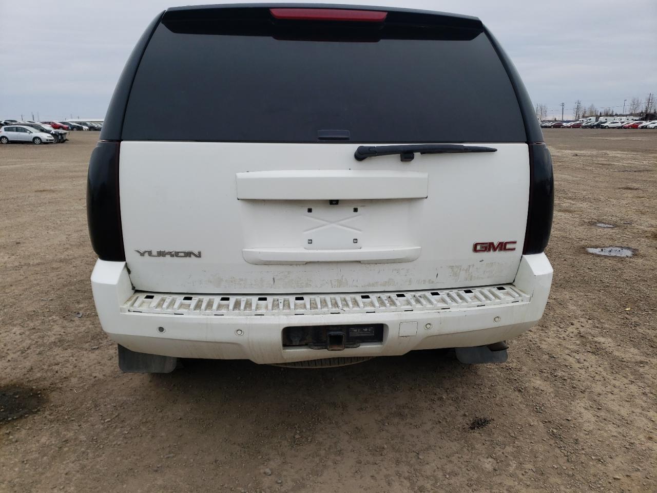 Photo 9 from auction – 2014 GMC YUKON SLE with VIN 1GKS2AE03ER237140
