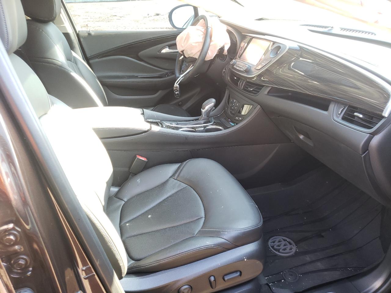 Photo 5 from auction – 2020 BUICK ENVISION E with VIN LRBFX2SA0LD163458