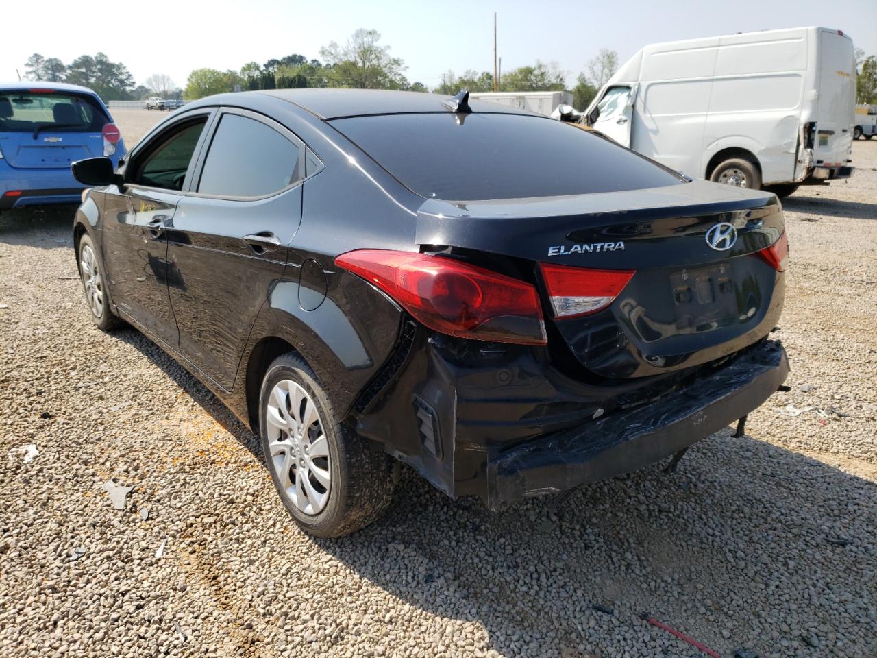 Photo 3 from auction – 2012 HYUNDAI ELANTRA GL with VIN 5NPDH4AE6CH071898