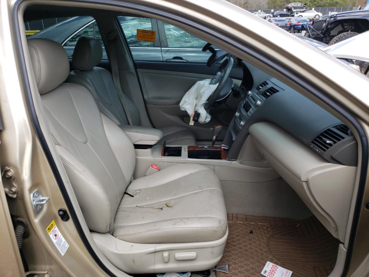 Photo 5 from auction – 2011 TOYOTA CAMRY SE with VIN 4T1BK3EK8BU620178