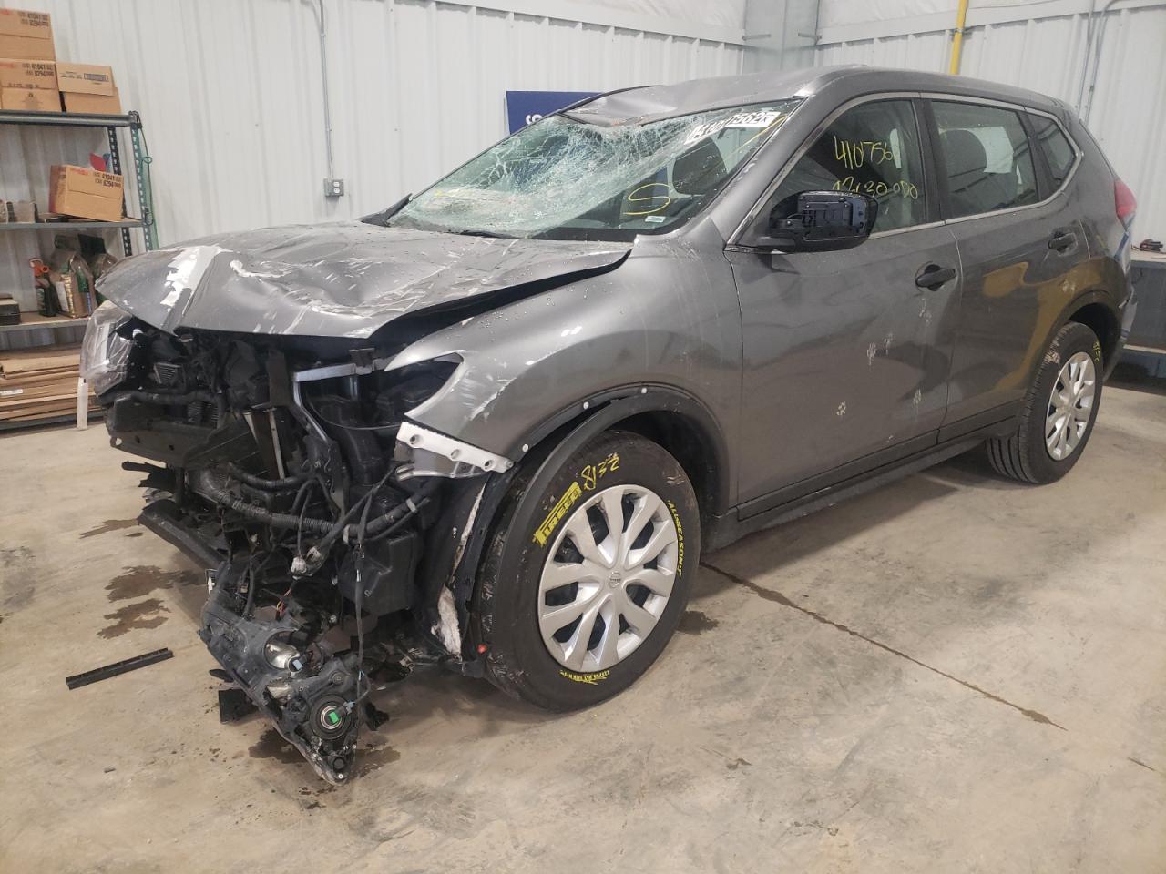 Photo 2 from auction – 2017 NISSAN ROGUE S with VIN KNMAT2MV0HP555658