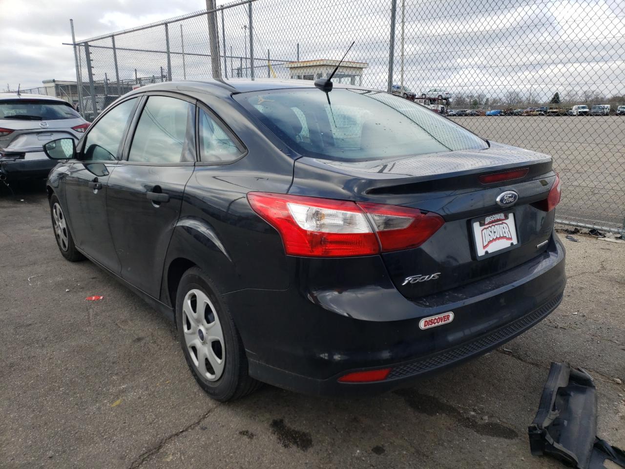 Photo 3 from auction – 2014 FORD FOCUS S with VIN 1FADP3E21EL228609