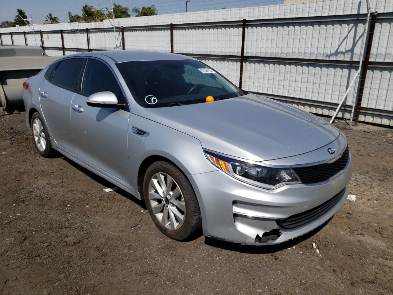 KIA OPTIMA 2016 with VIN 5XXGT4L3XGG062579 - Photo from auction