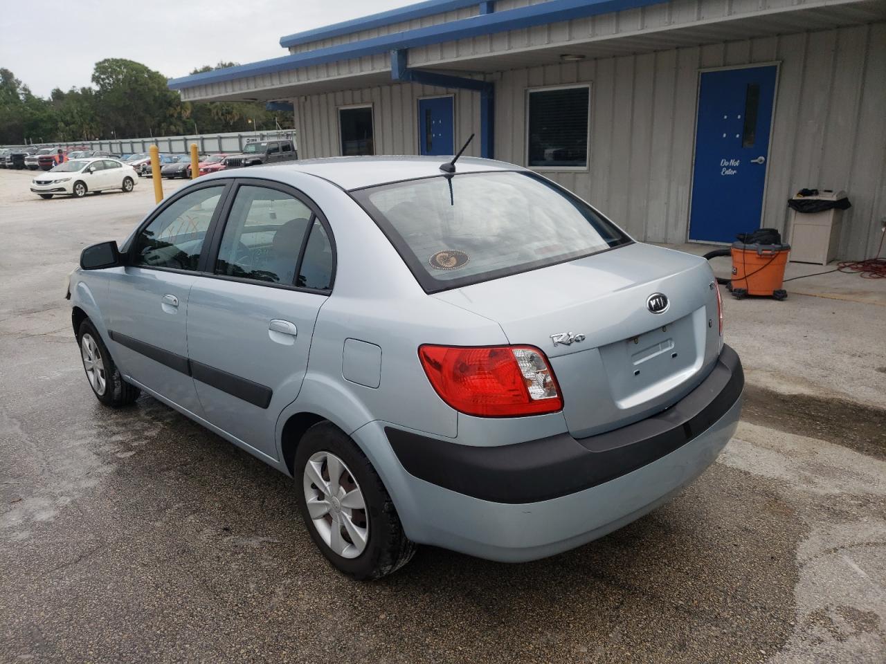 Photo 3 from auction – 2007 KIA RIO BASE with VIN KNADE123276192543