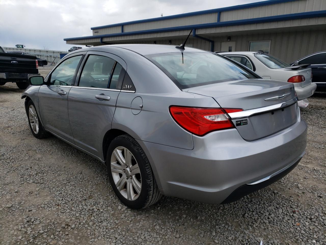 Photo 3 from auction – 2013 CHRYSLER 200 LX with VIN 1C3CCBAB7DN670609