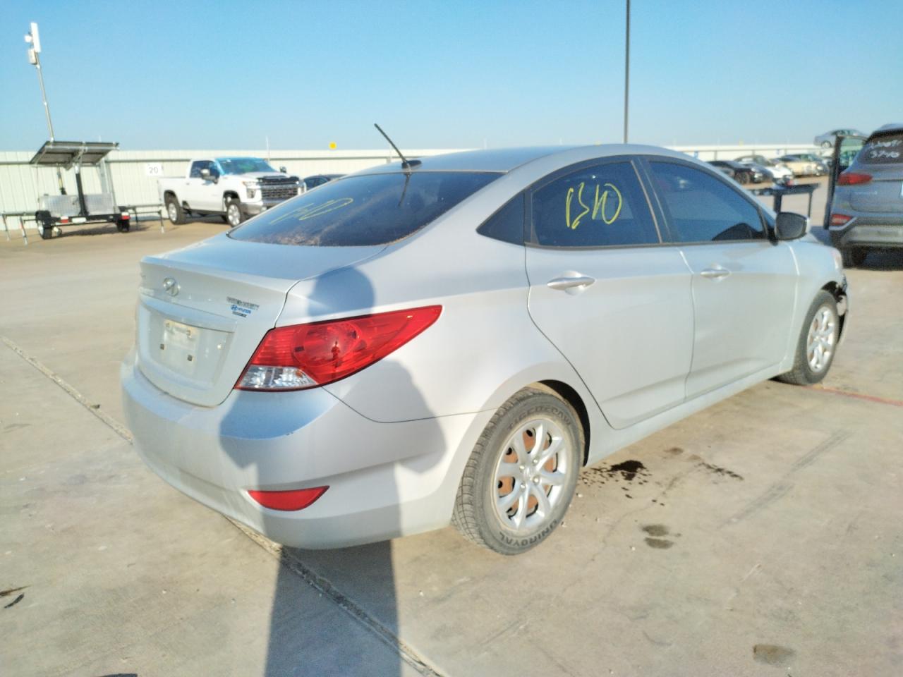 Photo 4 from auction – 2014 HYUNDAI ACCENT GLS with VIN KMHCT4AE2EU773568