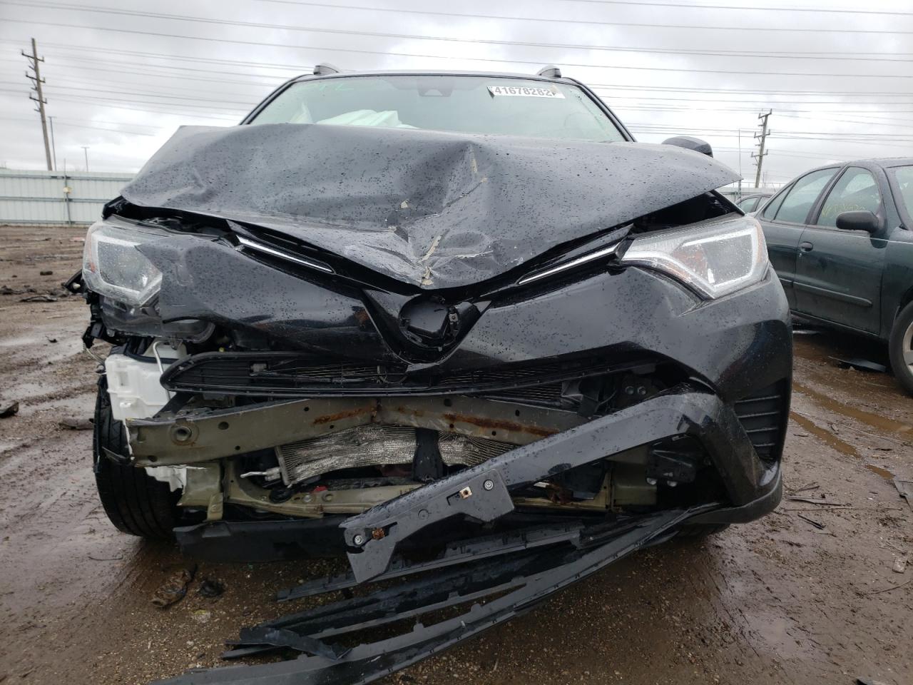 Photo 9 from auction – 2017 TOYOTA RAV4 LE with VIN 2T3BFREV0HW634643