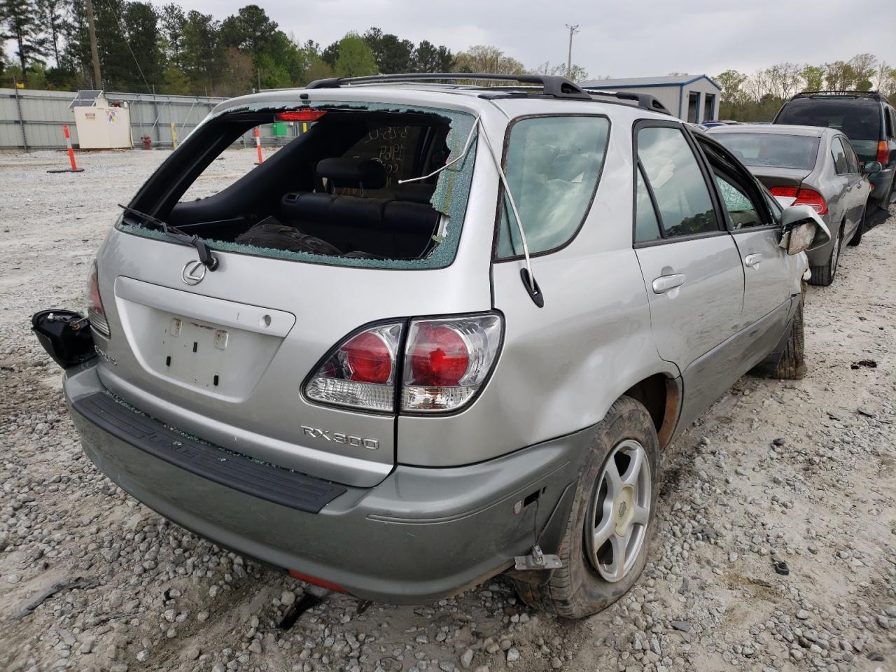 Photo 4 from auction – 2001 LEXUS RX 300 with VIN JTJHF10U010201969