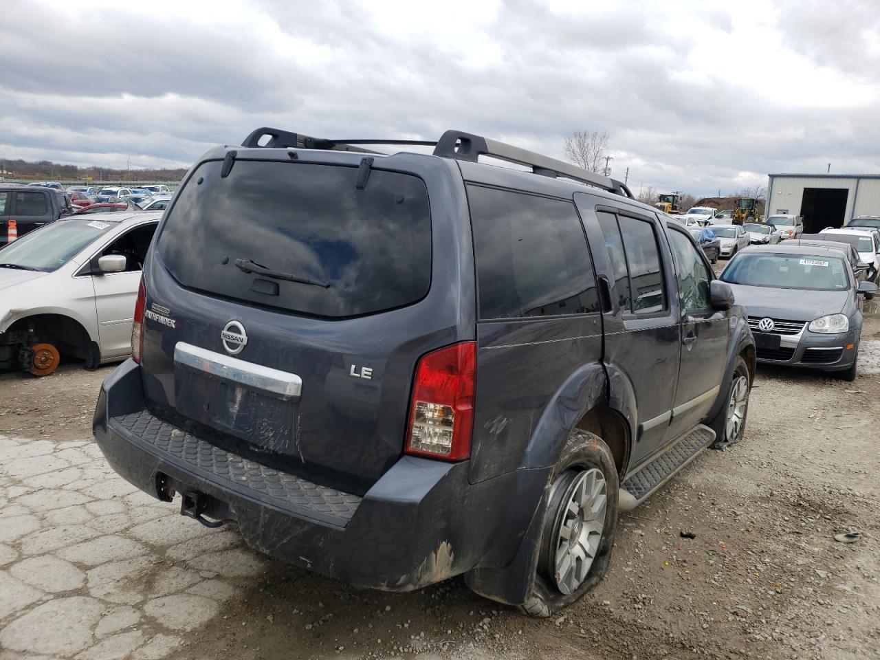 Photo 4 from auction – 2011 NISSAN PATHFINDER with VIN 5N1AR1NB9BC612320