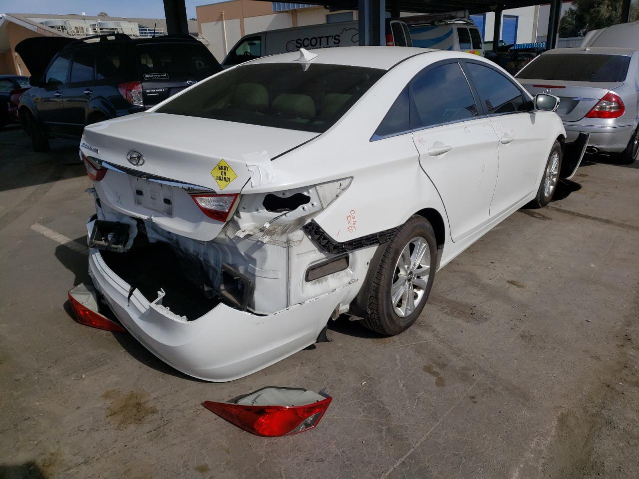 Photo 4 from auction – 2011 HYUNDAI SONATA GLS with VIN 5NPEB4AC5BH112296