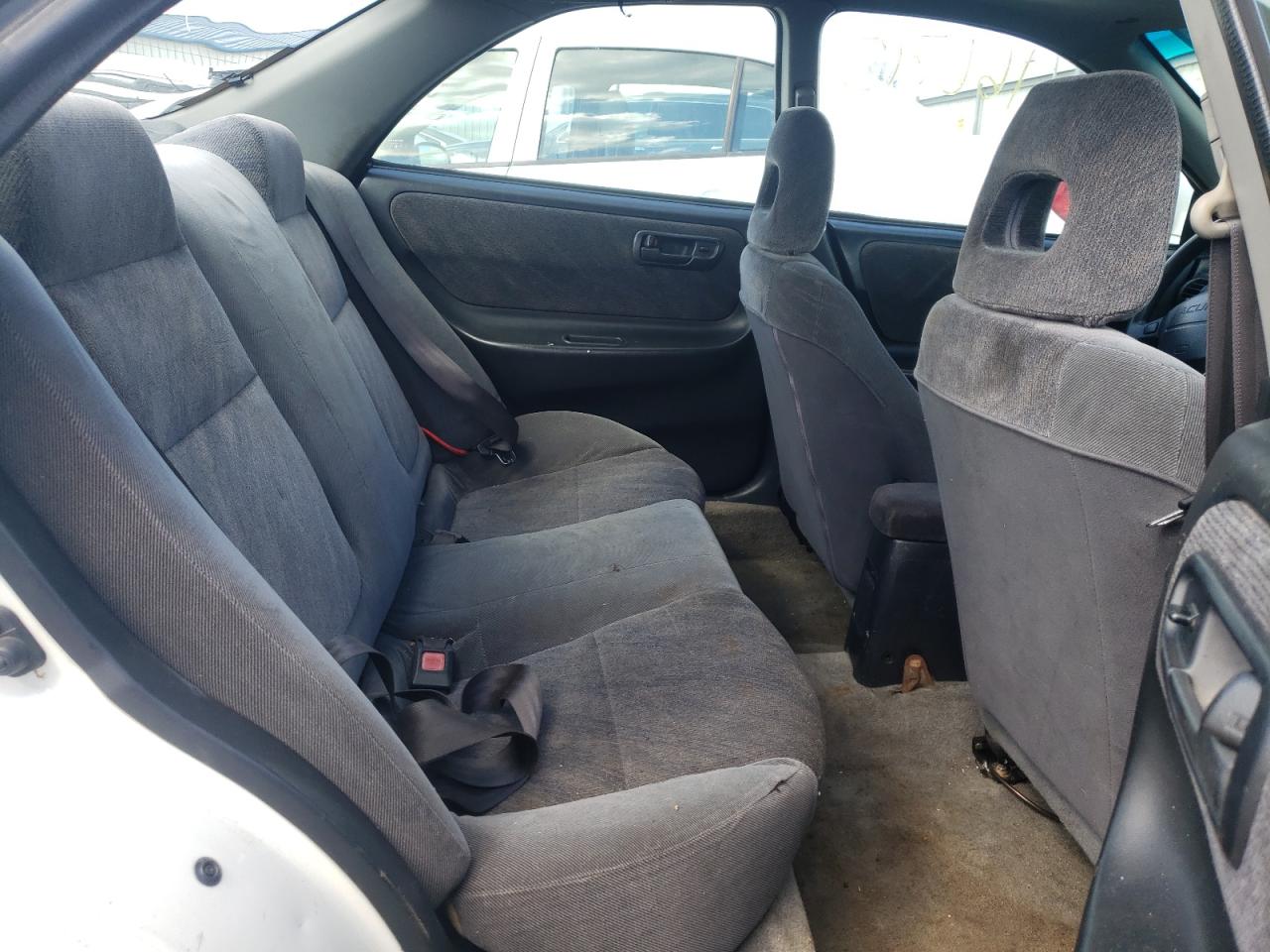 Photo 6 from auction – 1996 ACURA INTEGRA LS with VIN JH4DB7656TS008294