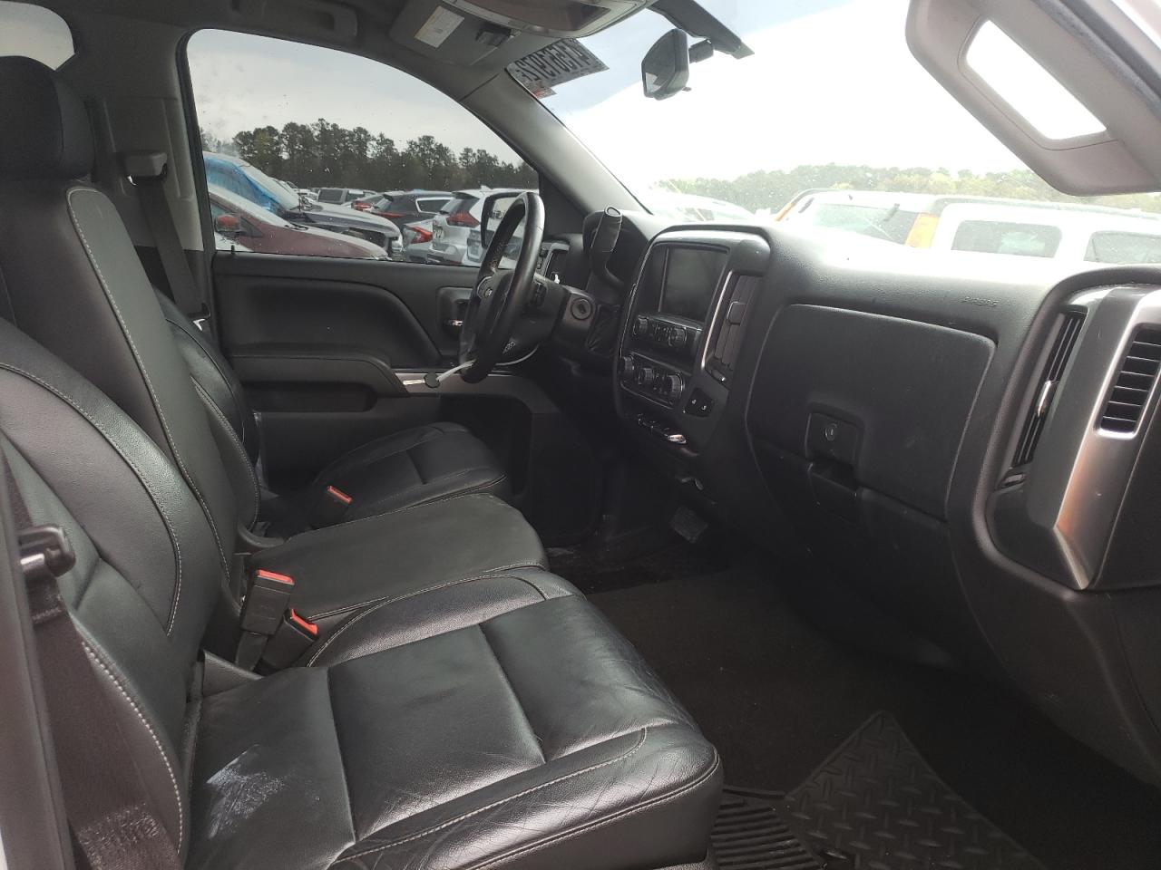 Photo 5 from auction – 2017 CHEVROLET SILVERADO with VIN 3GCUKREC6HG509858