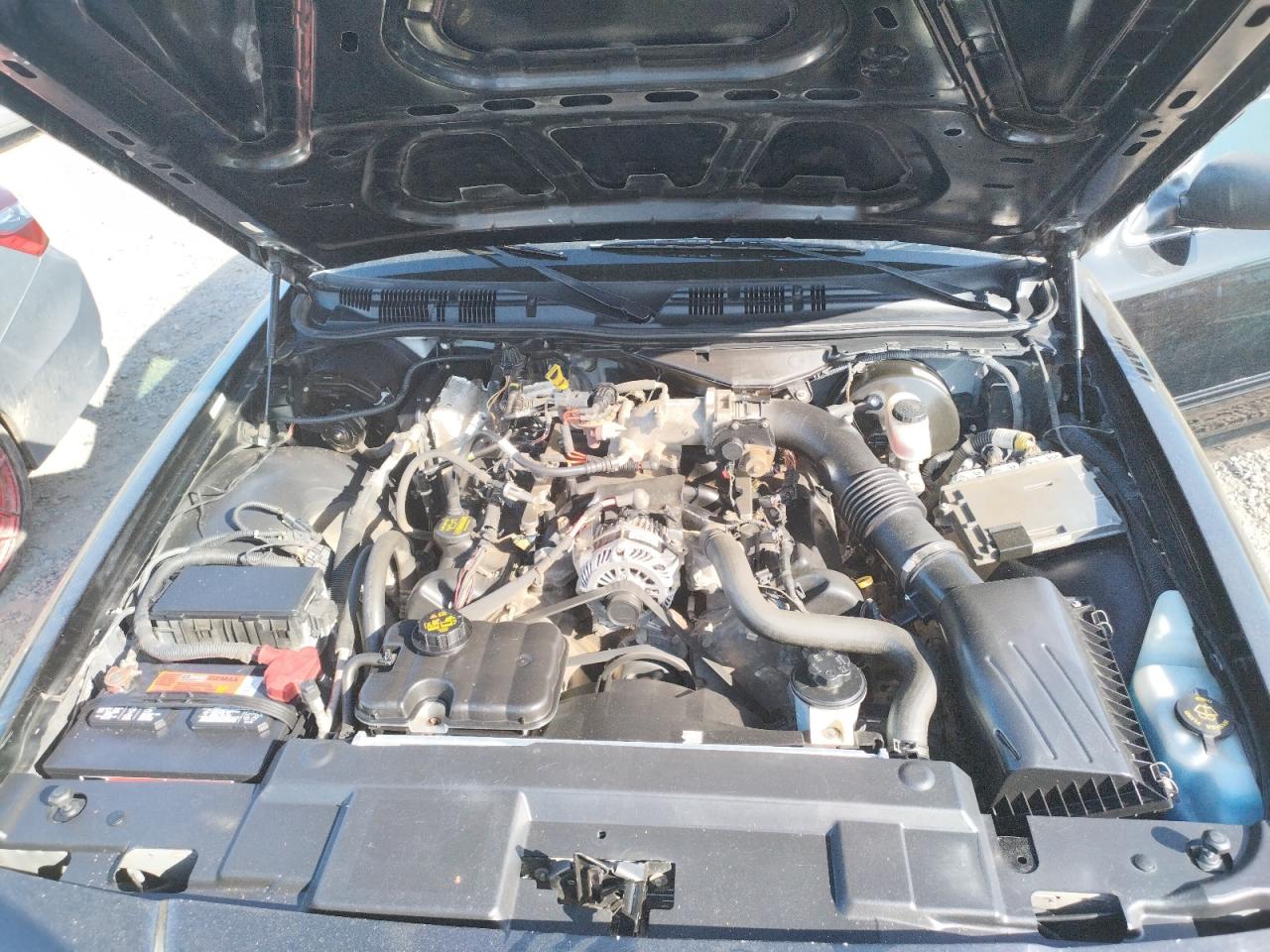 Photo 7 from auction – 2011 FORD CROWN VICT with VIN 2FABP7BV5BX148984