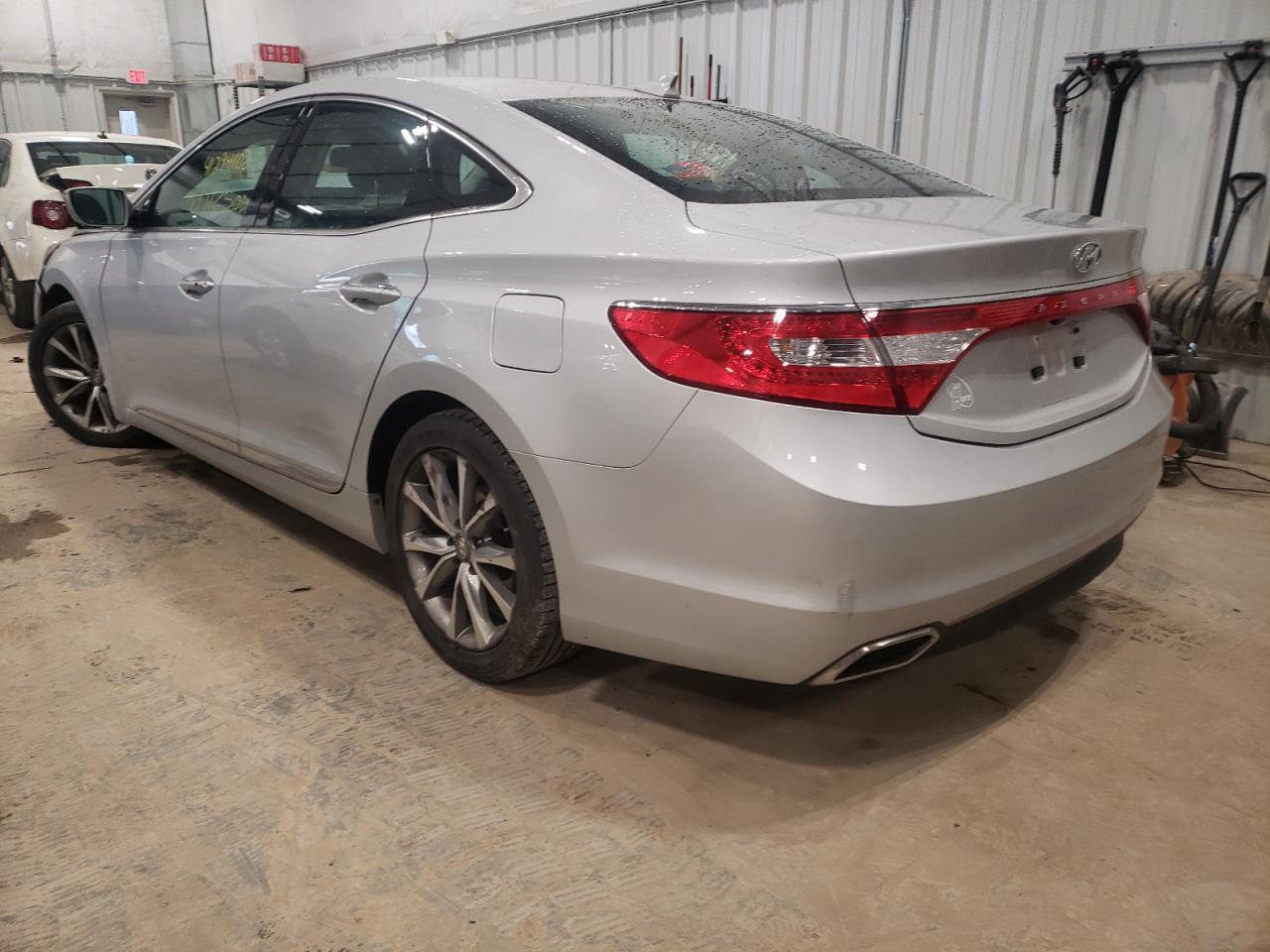 Photo 3 from auction – 2015 HYUNDAI AZERA with VIN KMHFG4JG9FA471992