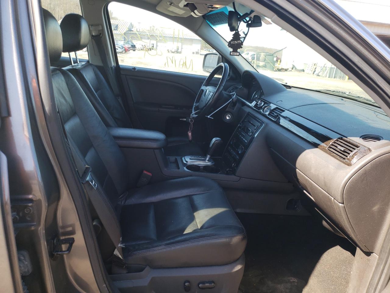 Photo 5 from auction – 2005 MERCURY MONTEGO PR with VIN 1MEFM431X5G616621