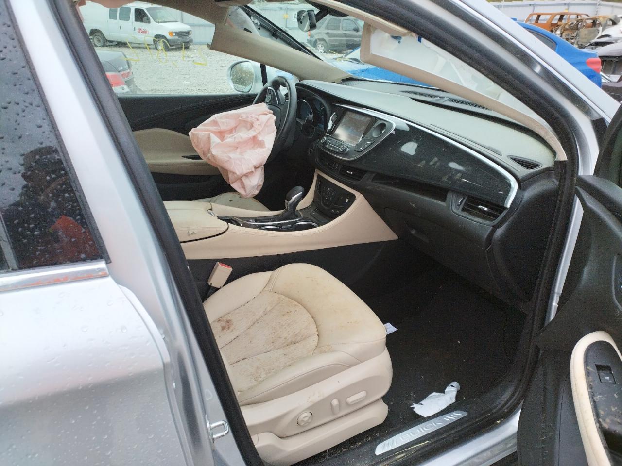 Photo 5 from auction – 2018 BUICK ENVISION P with VIN LRBFXBSA9JD024233
