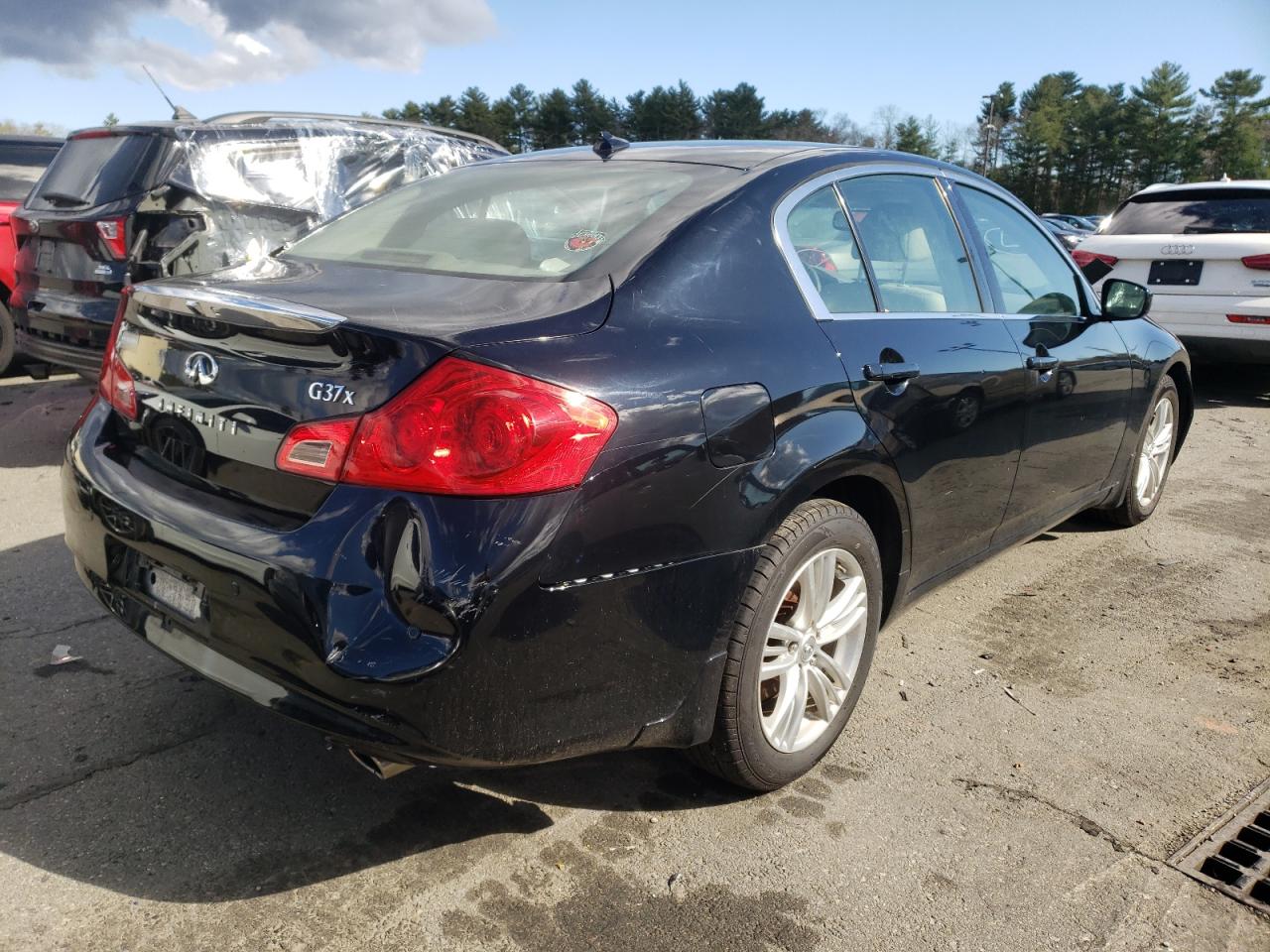 Photo 4 from auction – 2011 INFINITI G37 with VIN JN1CV6AR3BM408487