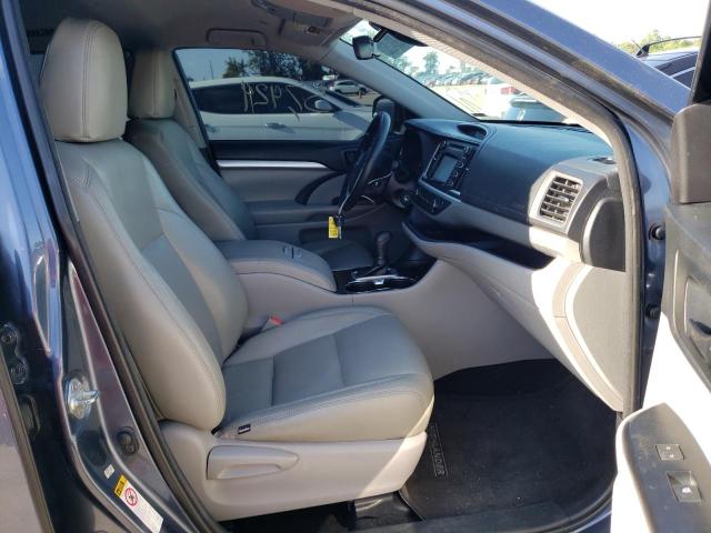 Photo 5 from auction – 2018 TOYOTA HIGHLANDER with VIN 5TDZARFH4JS039050