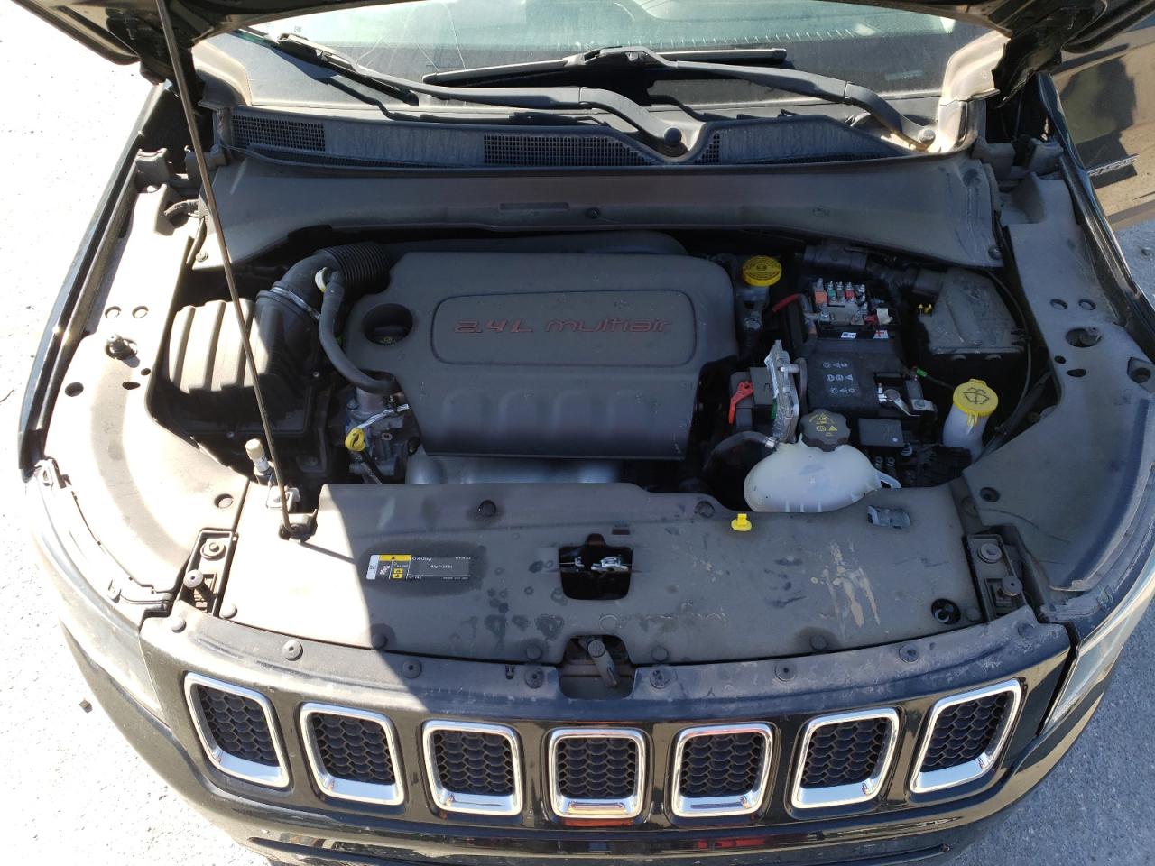 Photo 7 from auction – 2018 JEEP COMPASS SP with VIN 3C4NJDAB1JT127029