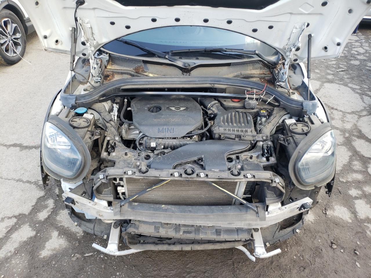 Photo 7 from auction – 2017 MINI COOPER COU with VIN WMZYV5C38H3B75732
