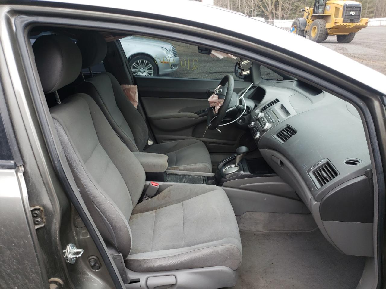Photo 5 from auction – 2006 HONDA CIVIC DX V with VIN 2HGFA16366H036599