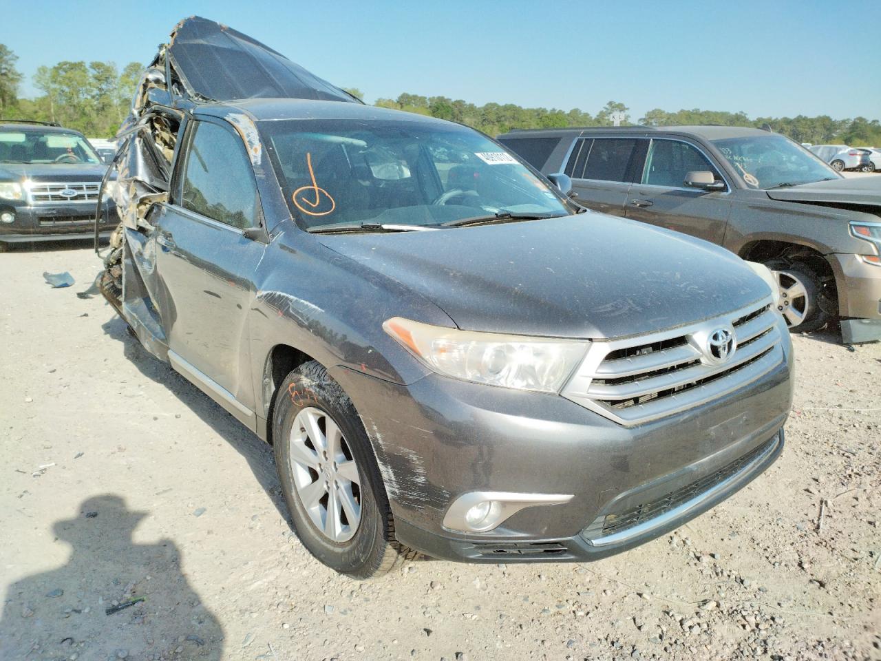 TOYOTA HIGHLANDER 2013 with VIN 5TDZA3EH9DS045705 - Photo from auction