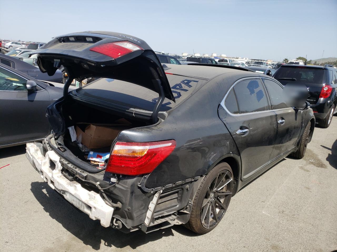 Photo 4 from auction – 2011 LEXUS LS 460L with VIN JTHGL5EF5B5042944