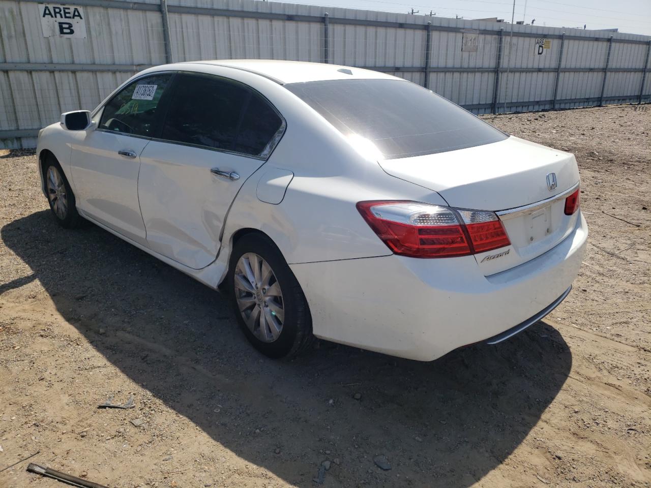 Photo 3 from auction – 2014 HONDA ACCORD EXL with VIN 1HGCR2F88EA266977