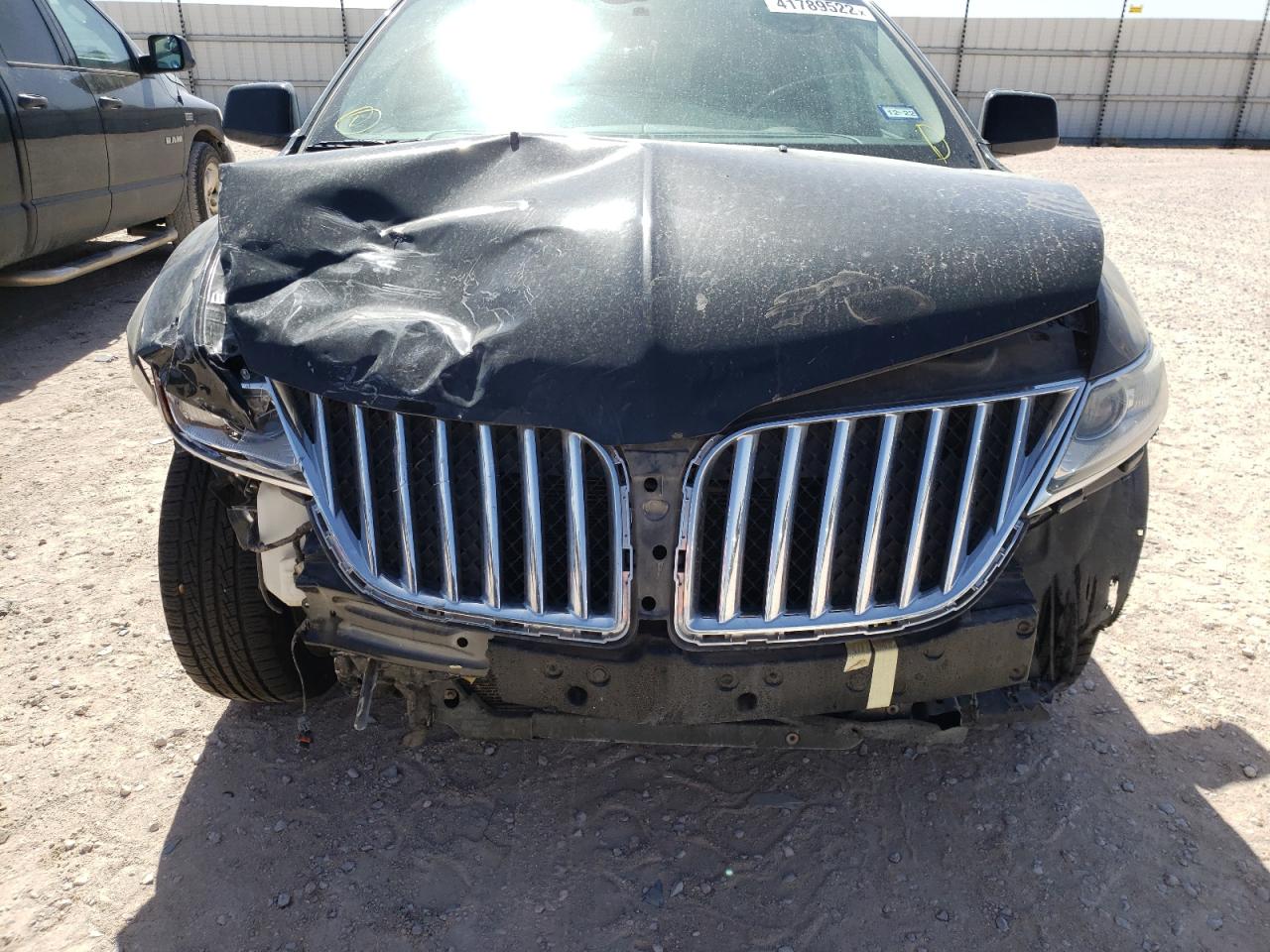 Photo 9 from auction – 2011 LINCOLN MKX with VIN 2LMDJ6JK8BBJ12452
