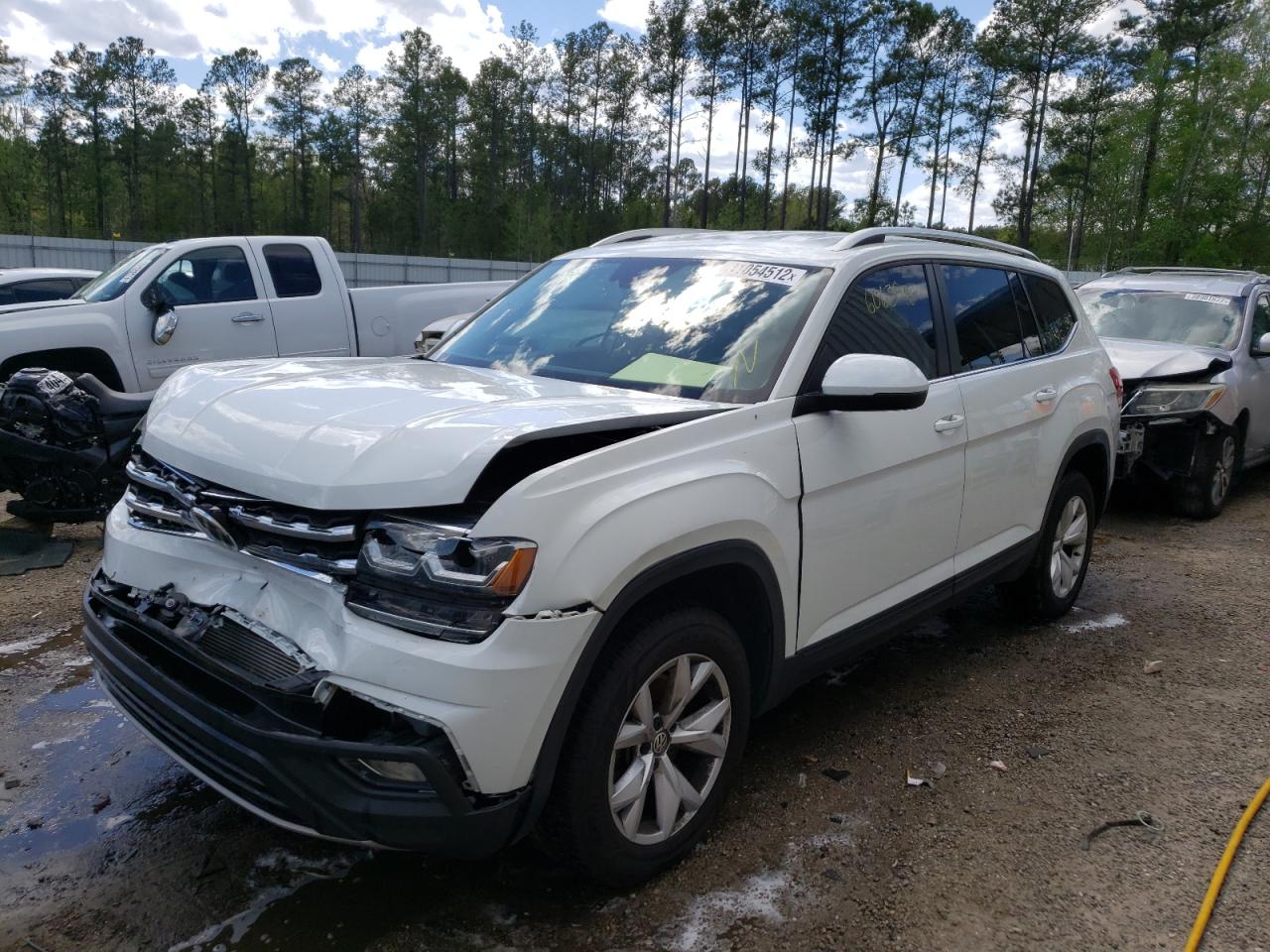 Photo 2 from auction – 2018 VOLKSWAGEN ATLAS SE with VIN 1V2DR2CA0JC548246