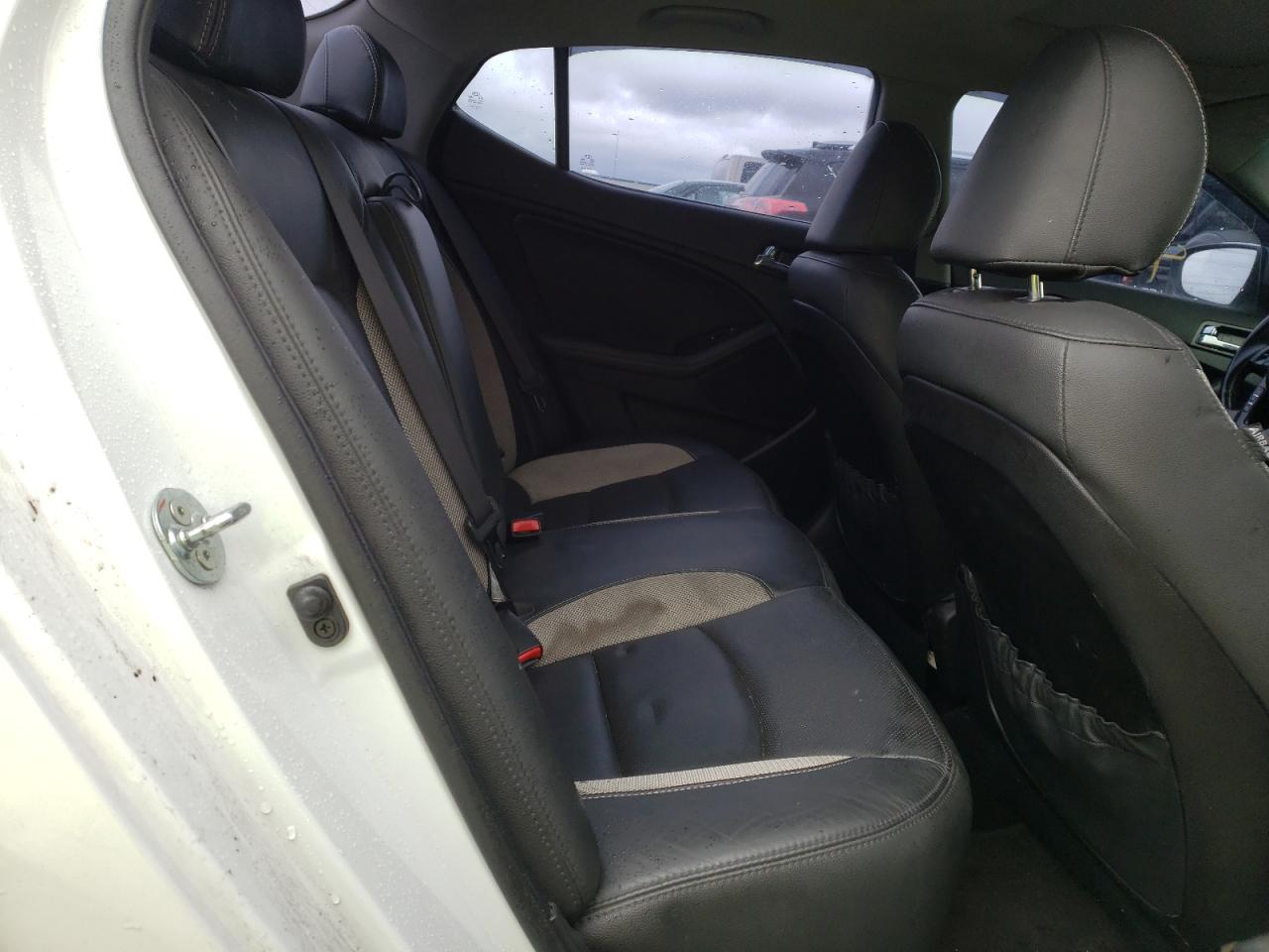 Zdjęcie 6 z aukcji – 2012 KIA OPTIMA SX z VIN 5XXGR4A68CG051778