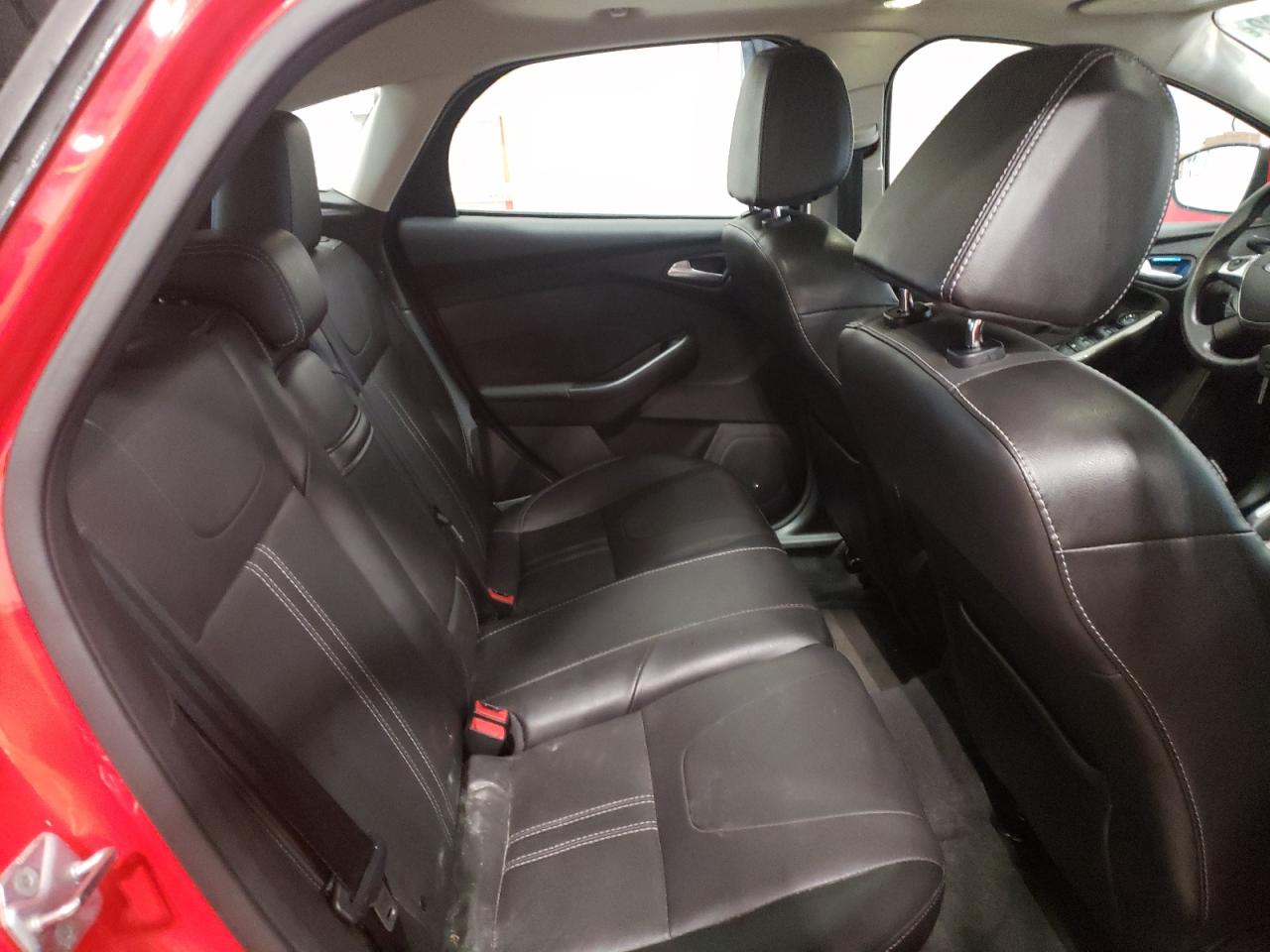 Фото 6 с аукциона – 2012 FORD FOCUS SEL с VIN 1FAHP3M26CL446254