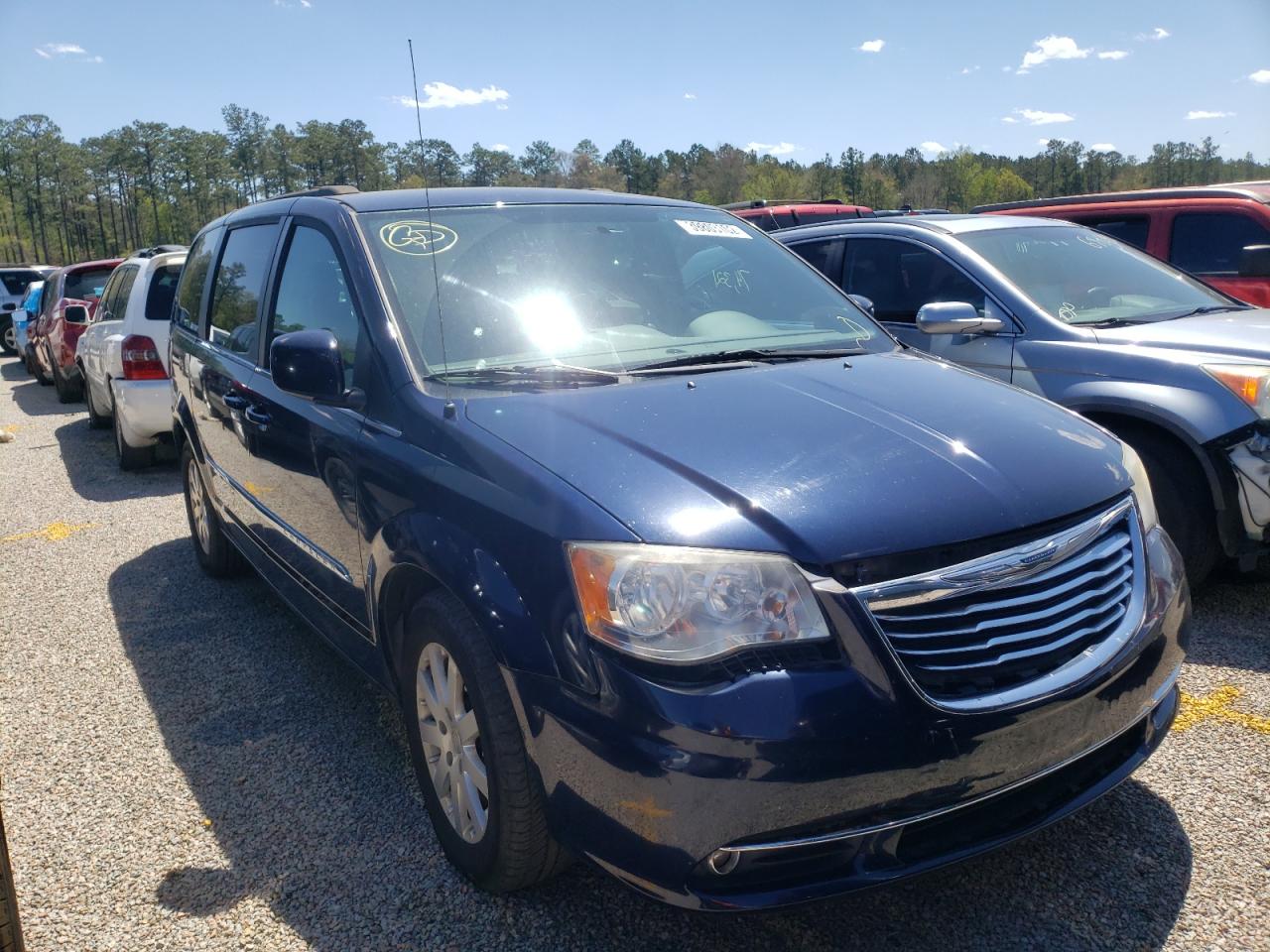 Photo 1 from auction – 2014 CHRYSLER TOWN & COU with VIN 2C4RC1BG0ER329583