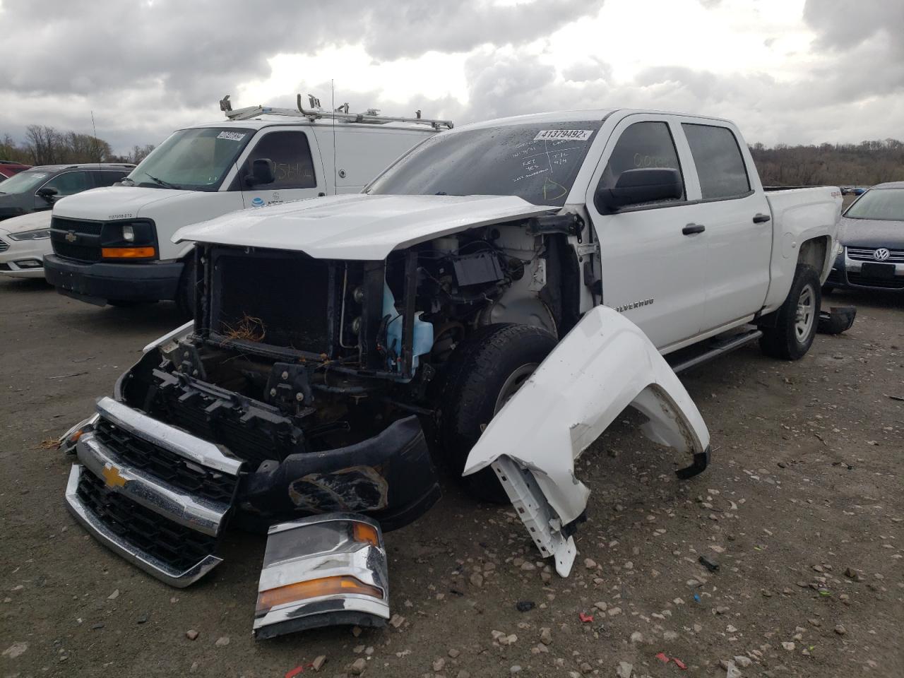 Photo 2 from auction – 2017 CHEVROLET SILVERADO with VIN 3GCUKNEC1HG382221