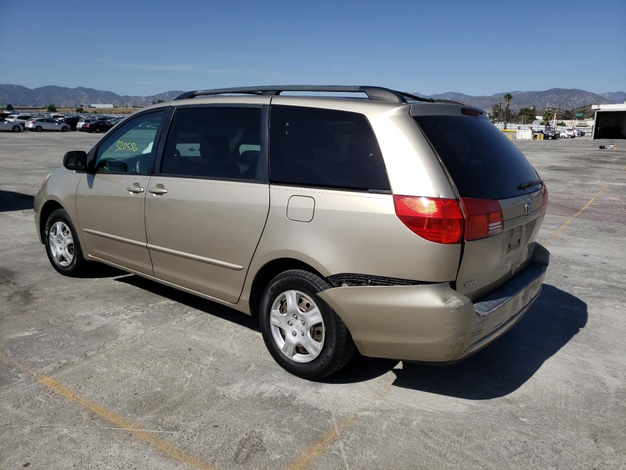 Photo 3 from auction – 2004 TOYOTA SIENNA CE with VIN 5TDZA23C44S059089