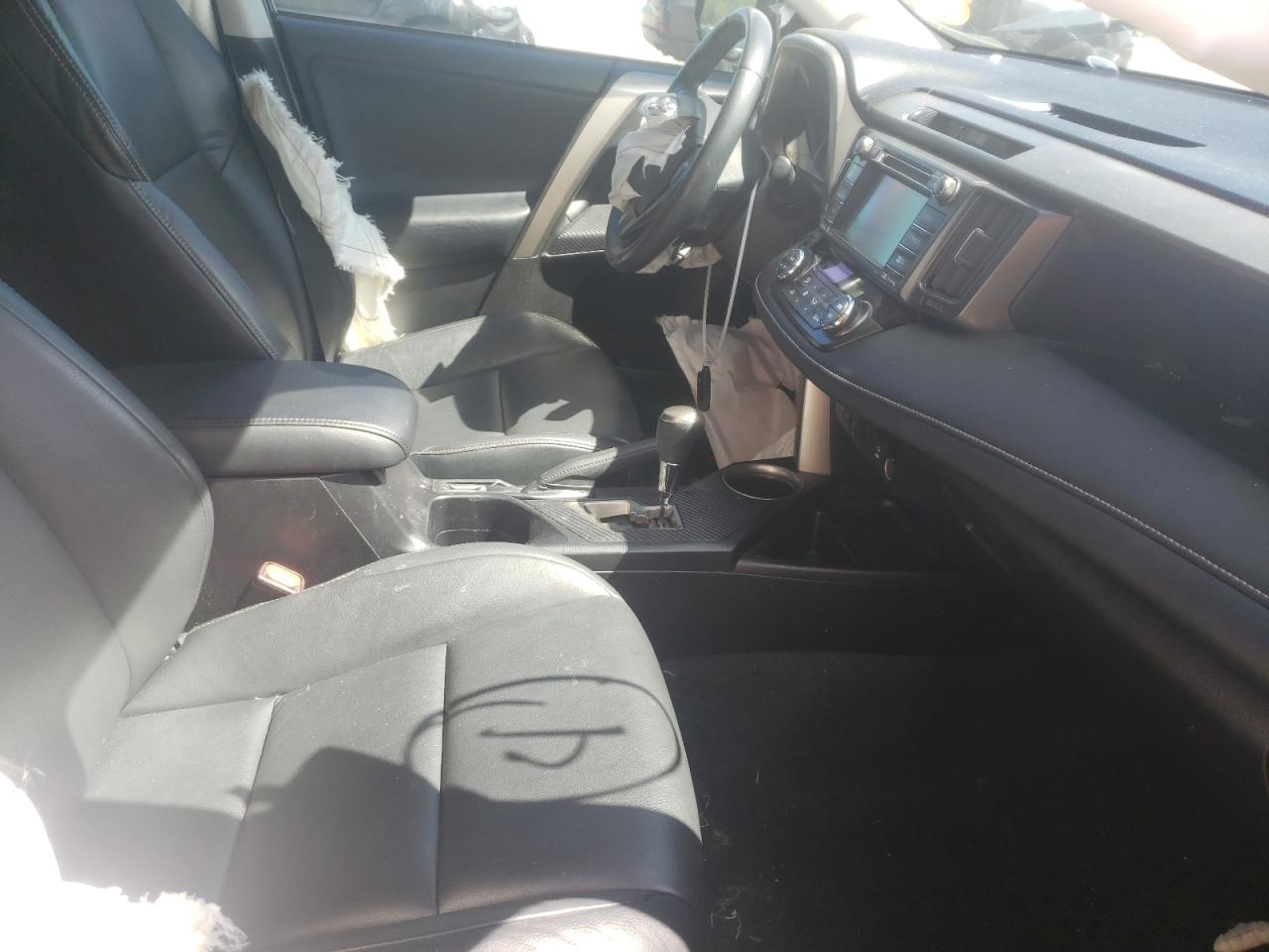 Photo 5 from auction – 2015 TOYOTA RAV4 LIMIT with VIN 2T3YFREV9FW186698
